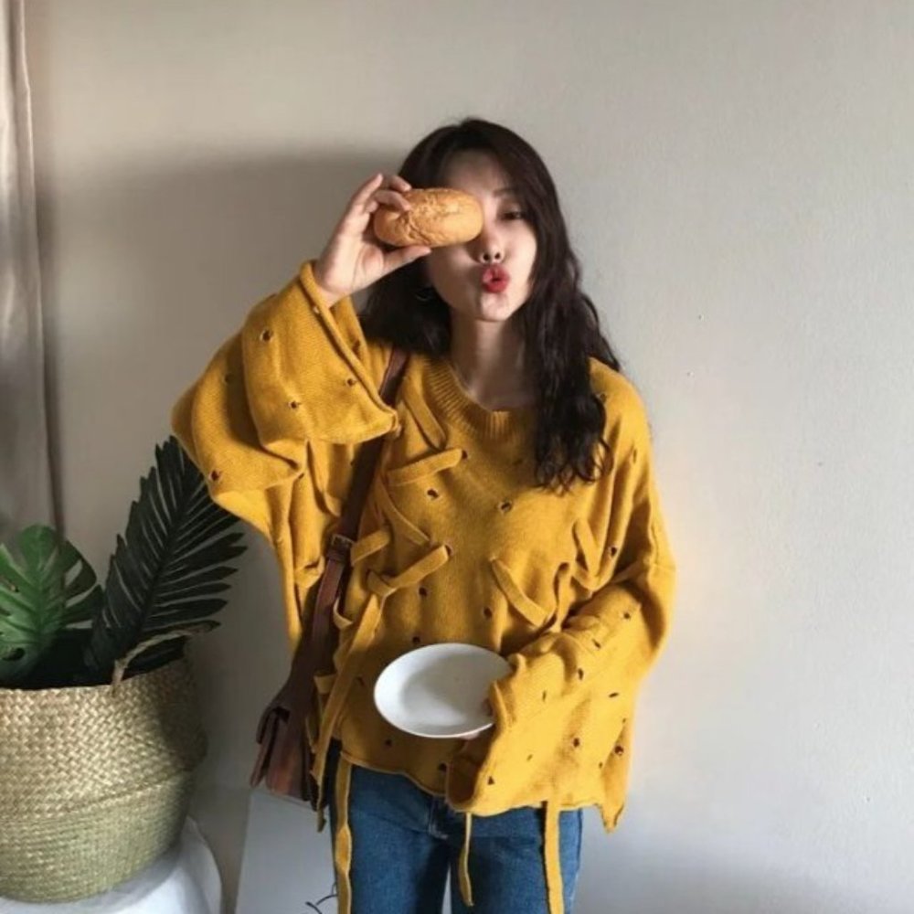 Oober Swank Holey & Ribbon Sweater | Small